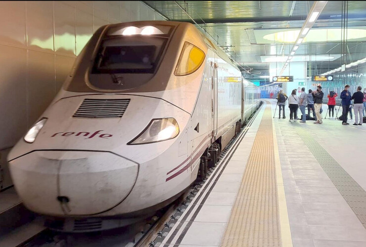 leonoticiasAVE k69 U150598503561hRG 1968x1216@Leonoticias Viajar a León en Tren: Todo lo que Necesitas Saber en 2025