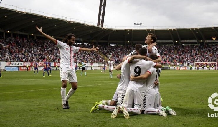 b765ba29ae28214014cdleonesa barsab 81 ¿Qué tiene que pasar para que la Cultural y Deportiva Leonesa ascienda a Segunda División?