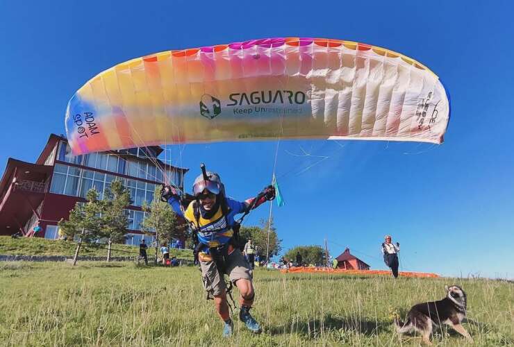 500687083 18505802584019490 4625321848224526772 n El Leonés que Triunfa en el Parapente de Precisión por Todo el Planeta