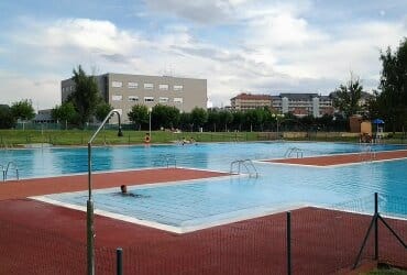 Piscina Municipal de La Palomera – Horarios y Tarifas 2026 24 centro deportivo la palomera Piscina Municipal de La Palomera – Horarios y Tarifas 2026