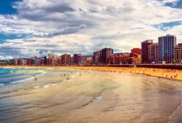 ‘Tren Playero’ entre León y Gijón o cómo ir a la playa por el increíble precio de 11€ 36 playa gijon ‘Tren Playero’ entre León y Gijón o cómo ir a la playa por el increíble precio de 11€