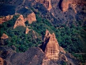 Incendio de Las Médulas en León: 10 Imágenes del Patrimonio de la Humanidad destruido