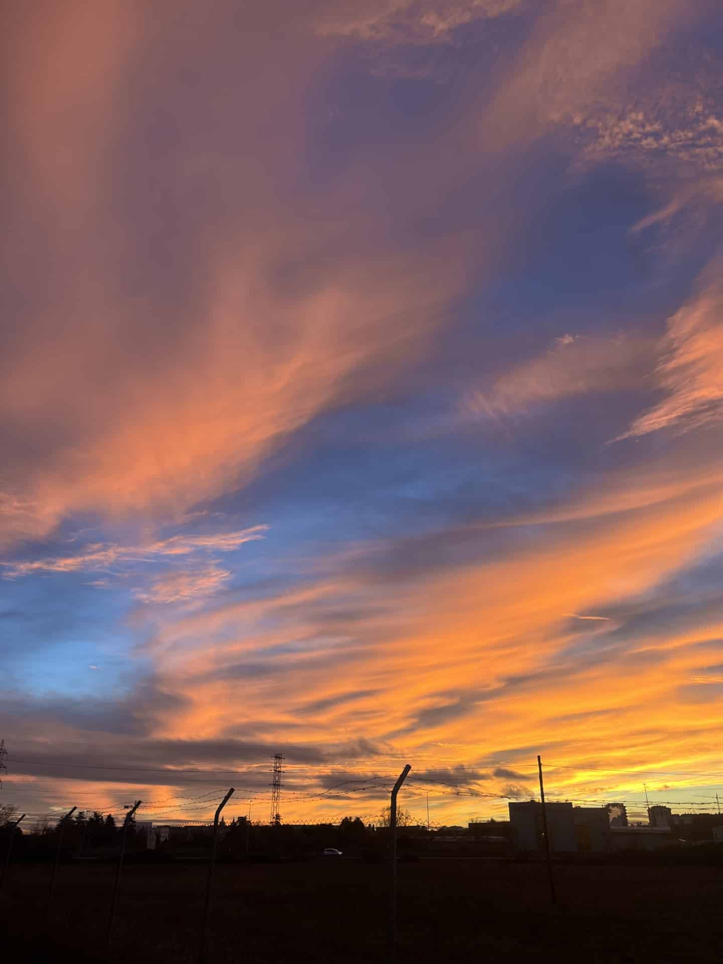 IMG 8481 El increíble Cielo de León que nos regaló la tarde del 1 de Diciembre🌅