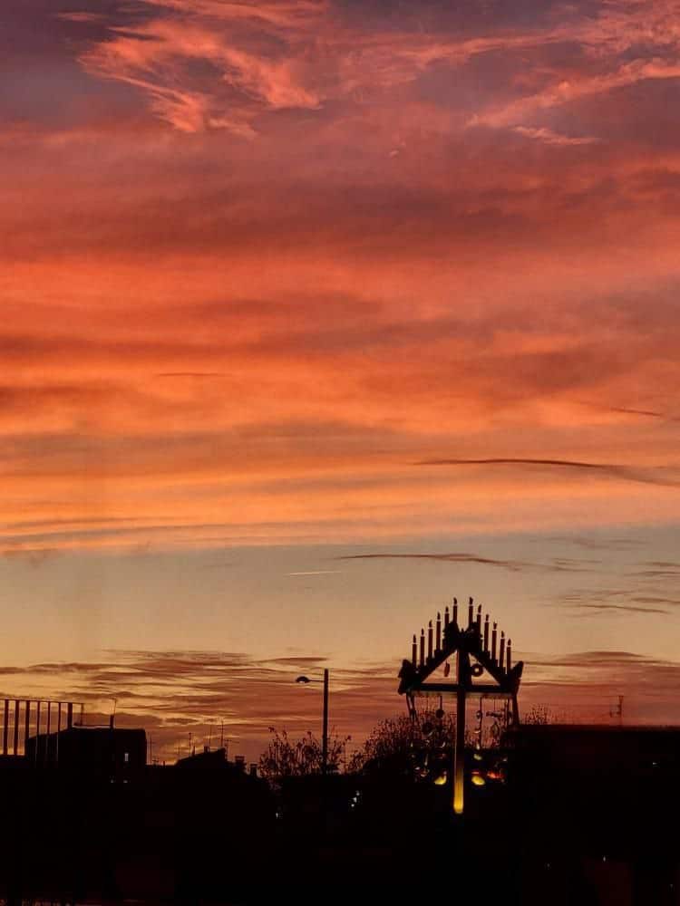 photo 2025 12 02 09 27 41 2 El increíble Cielo de León que nos regaló la tarde del 1 de Diciembre🌅